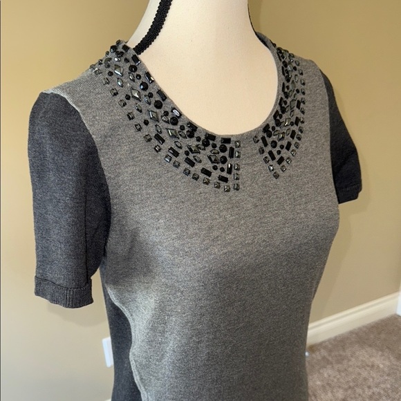 Reitmans Shirt Gray Black Embellished Fitted Knit Short Sleeve Top Women's Sz S - Picture 3 of 10